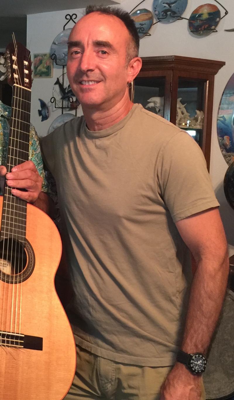 Robert Garcia, luthier